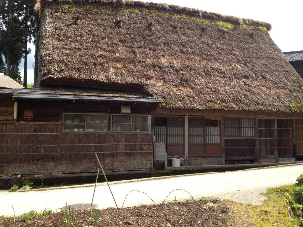 Choyomon Hotel Nanto Екстериор снимка